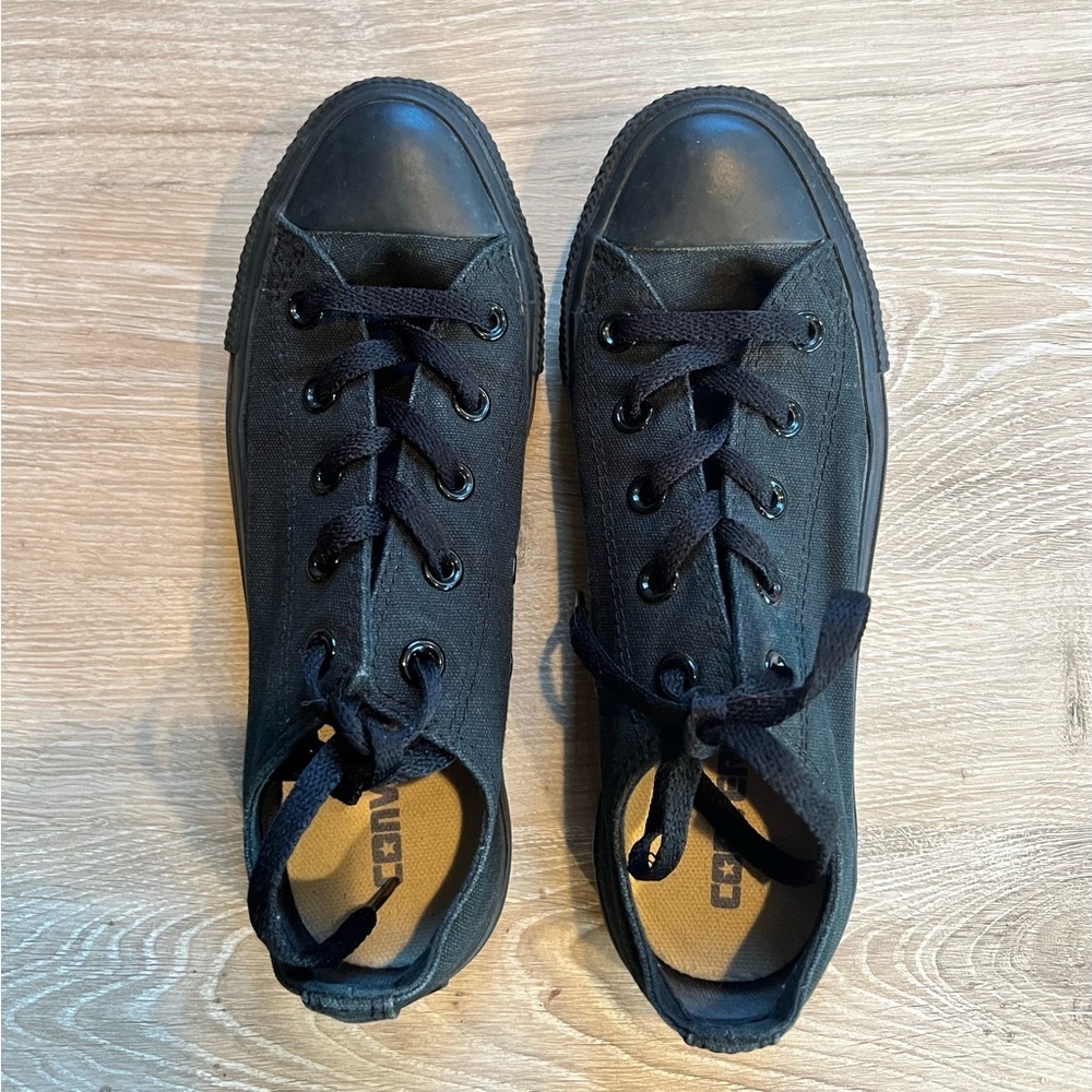 Chucks Converse All Star Black Monotone sneakers. Like New. Women’s 6
